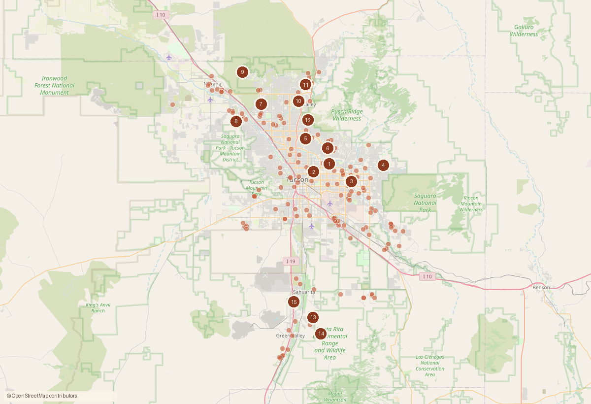 Mapa del área metropolitana de Tucson con un punto por cada venta de vivienda registrada esta semana y marcadores numerados para las ventas más grandes